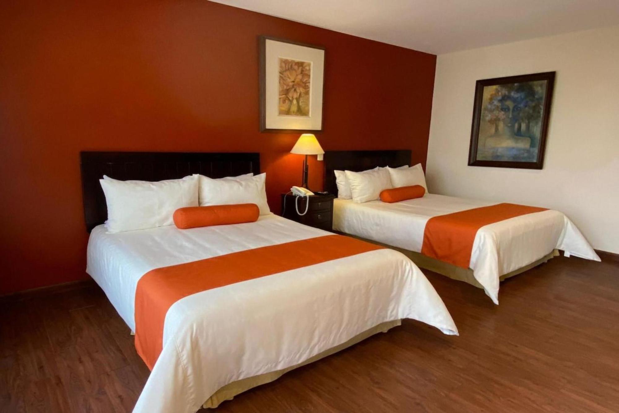 Capital O La Huerta Golf & Hotel Cholula Extérieur photo