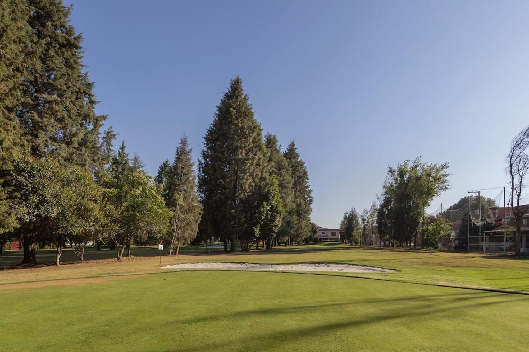 Capital O La Huerta Golf & Hotel Cholula Extérieur photo